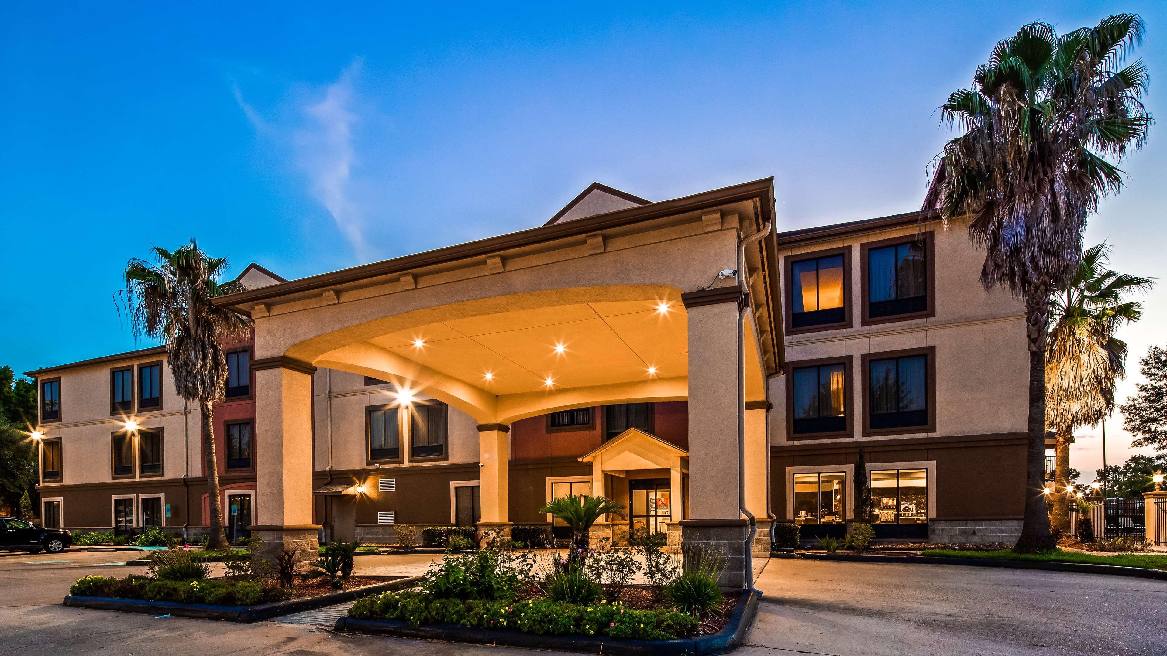 Best Western Plus North Houston Inn & Suites Exterior photo