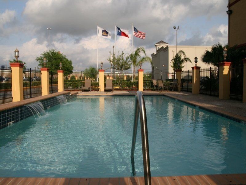 Best Western Plus North Houston Inn & Suites Exterior photo